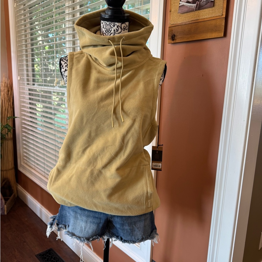 NoBull Sleeveless Fleece Hoodie | Yellow | Athleisure | Gym | Cozy